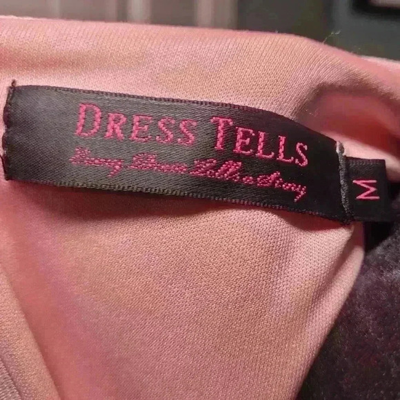 Dress tells pink fitted size medium - Picture 3 of 4